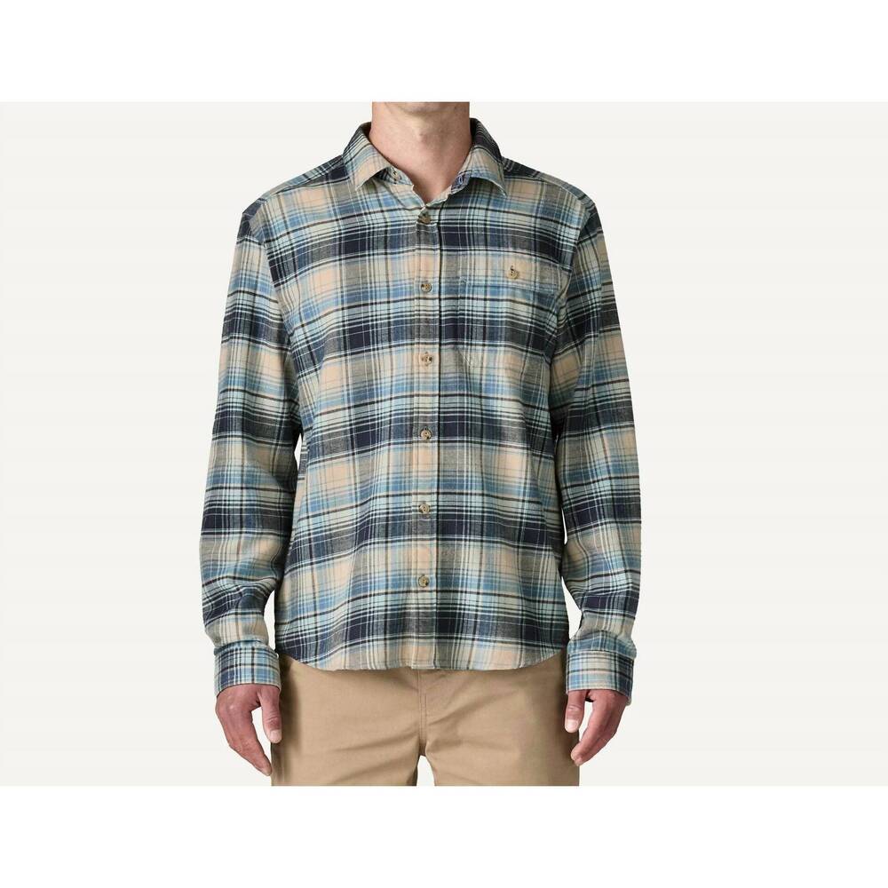 NEW PATAGONIA lightweight fjord flannel shirt in foggy: virtually blue